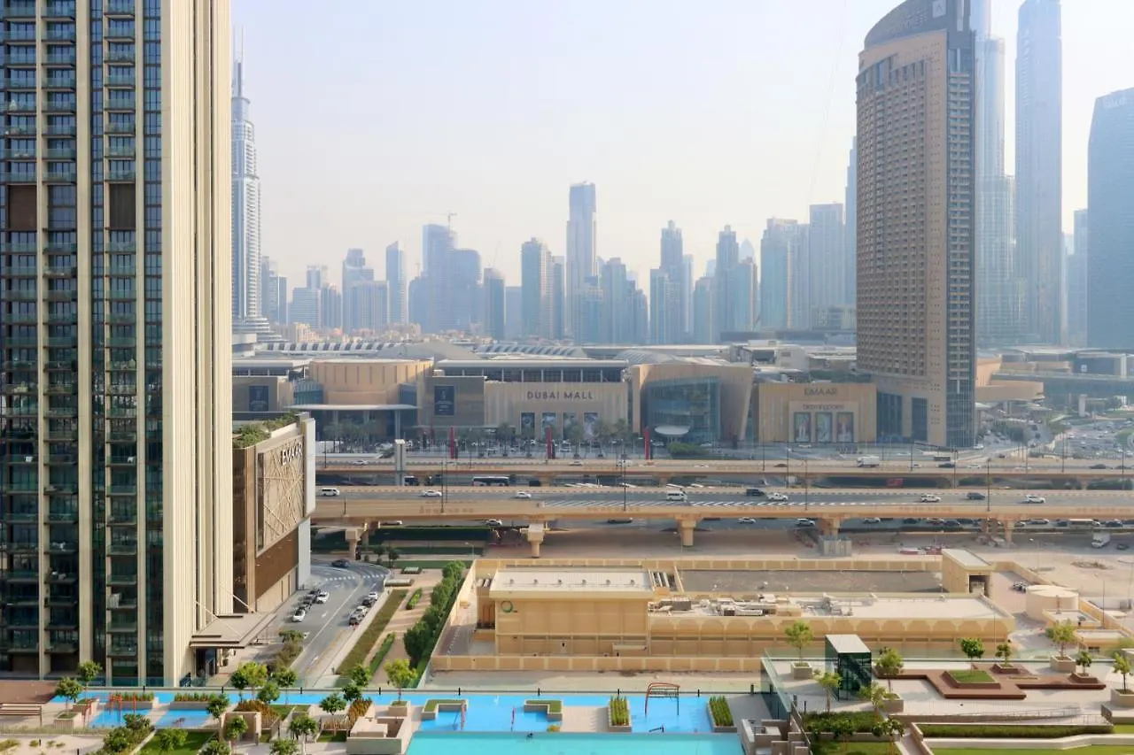 Apartment Livbnb Suites - Lavish 2Br W/ Burj Khalifa Views & Near Dubai Mall United Arab Emirates