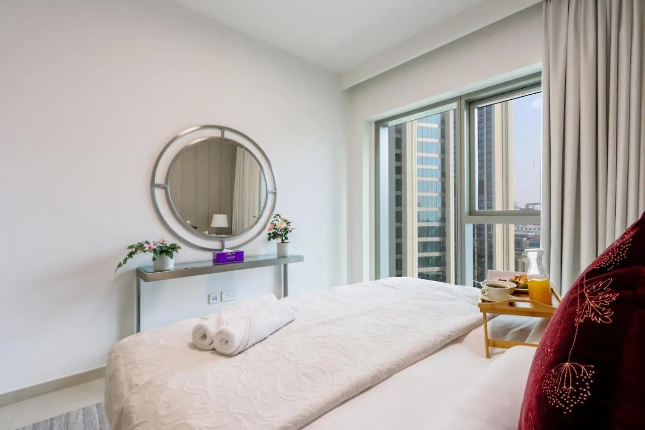 Livbnb Suites - Lavish 2Br W/ Burj Khalifa Views & Near Dubai Mall Apartment