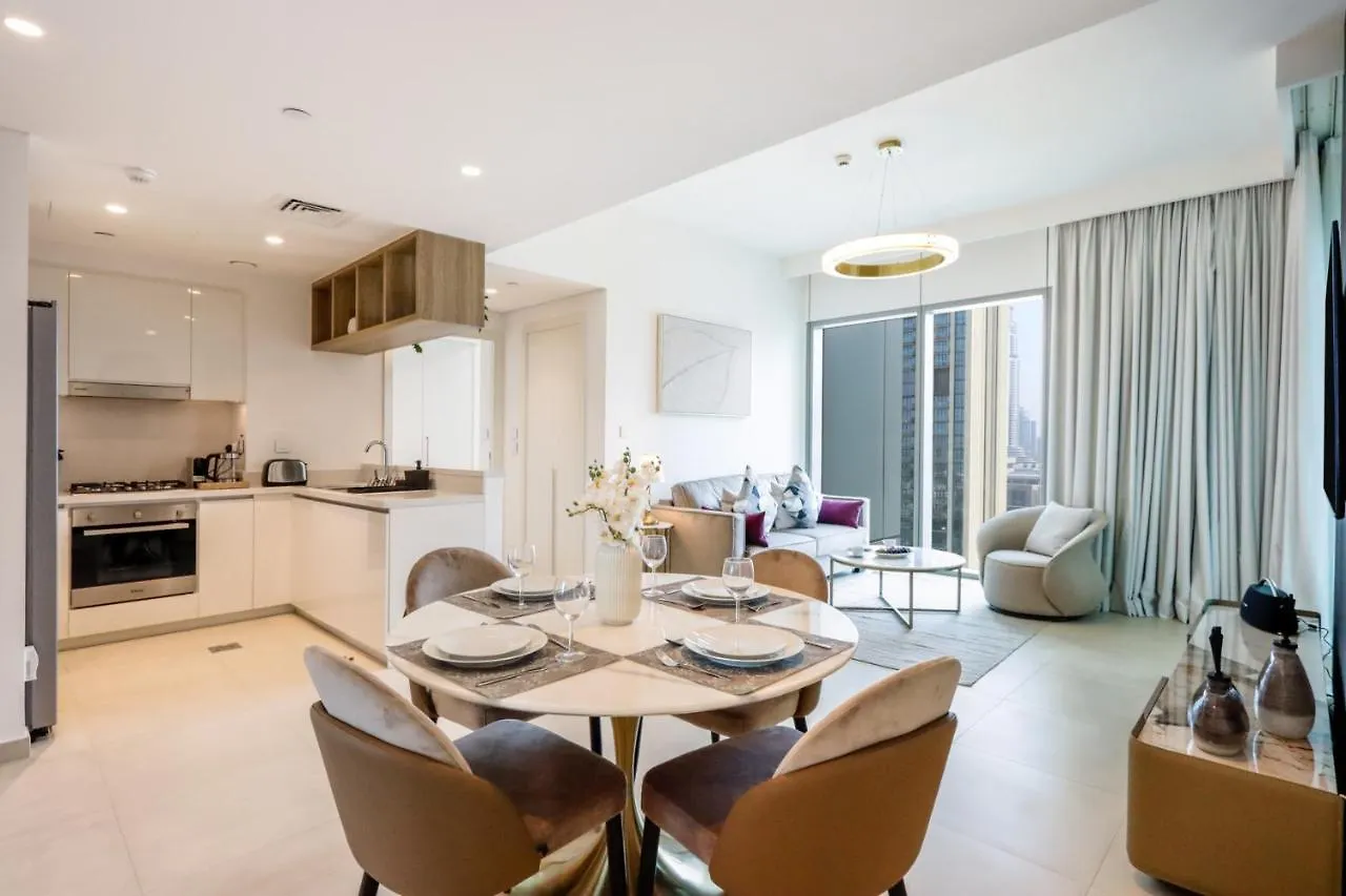 Apartment Livbnb Suites - Lavish 2Br W/ Burj Khalifa Views & Near Dubai Mall United Arab Emirates