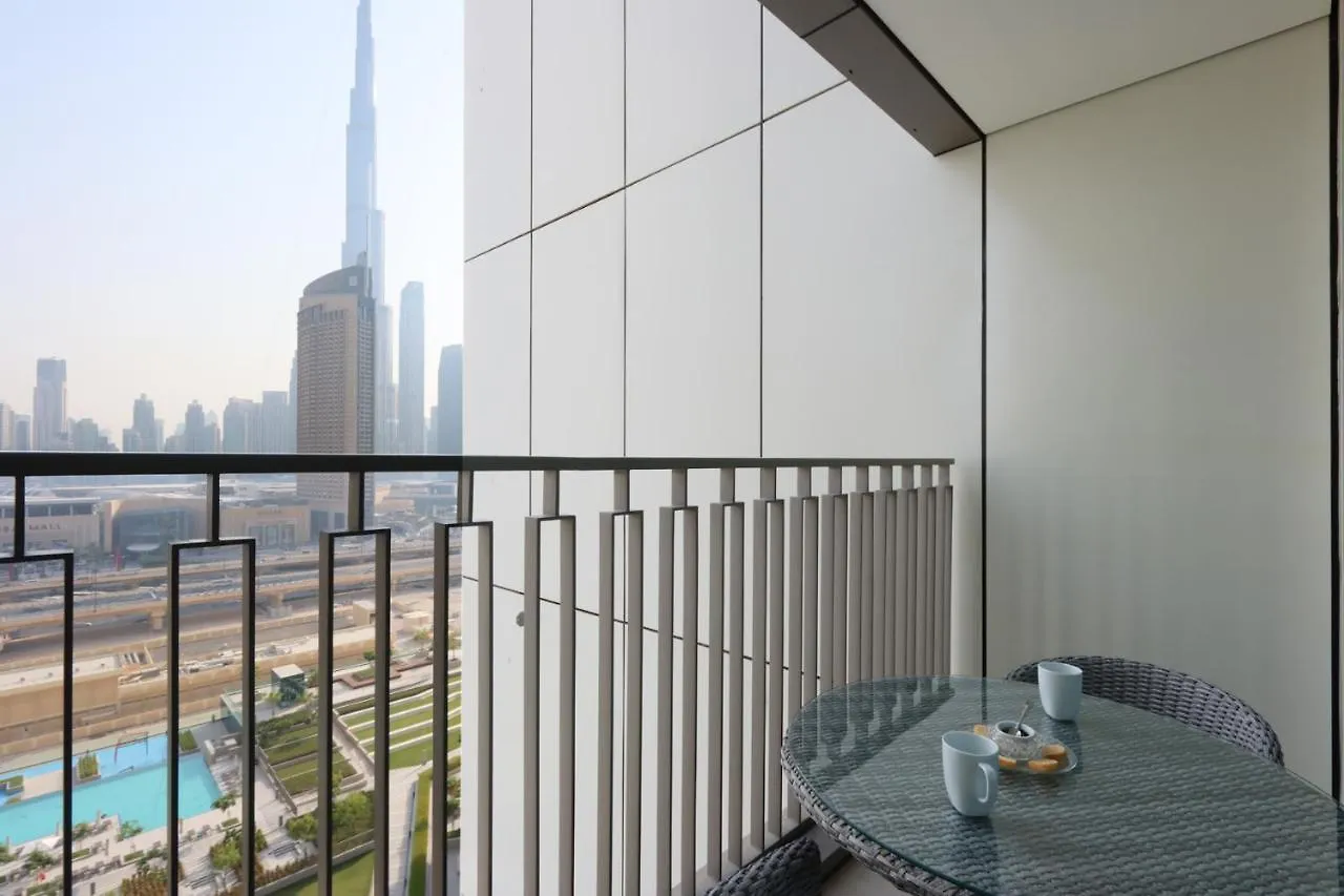 Livbnb Suites - Lavish 2Br W/ Burj Khalifa Views & Near Dubai Mall Apartment