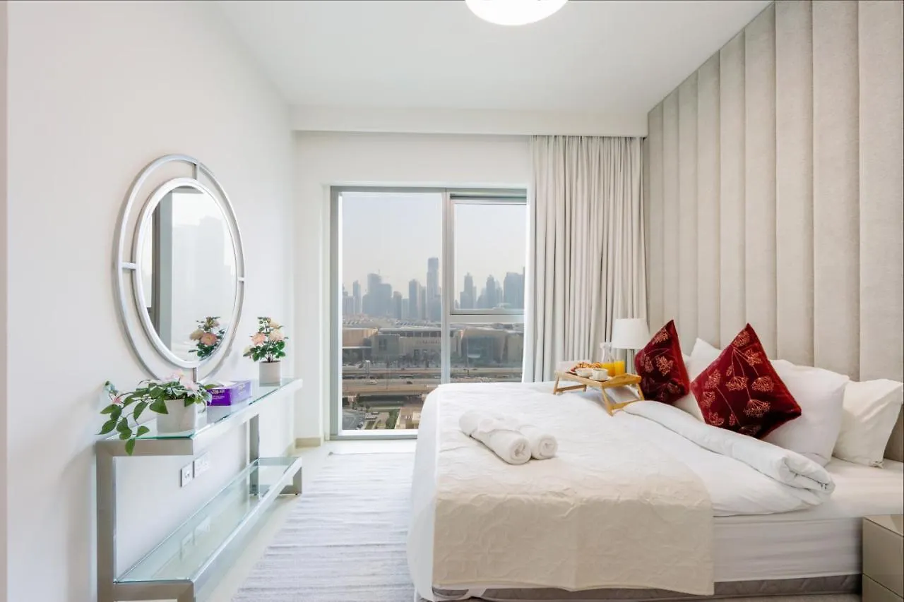 Livbnb Suites - Lavish 2Br W/ Burj Khalifa Views & Near Dubai Mall 0*,  United Arab Emirates